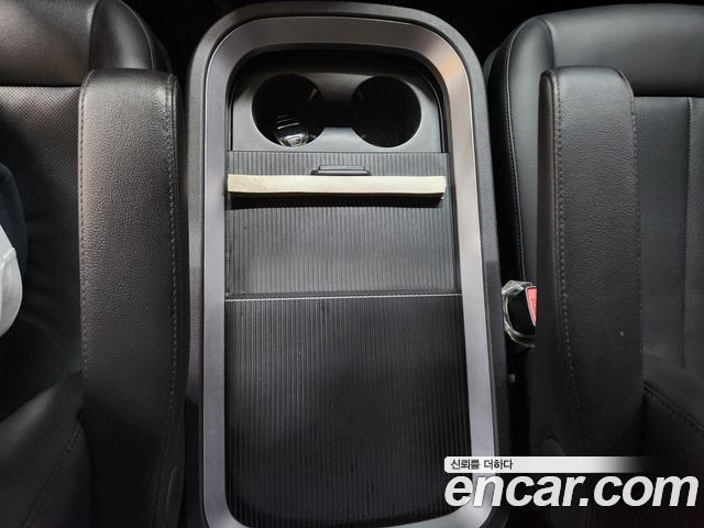 Hyundai Staria Cargo 5-Seater Modern 2024 — фото 17
