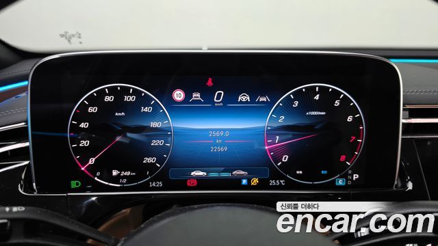Mercedes-Benz E-Class (W214) E300 4MATIC AMG Line 2024 — фото 8