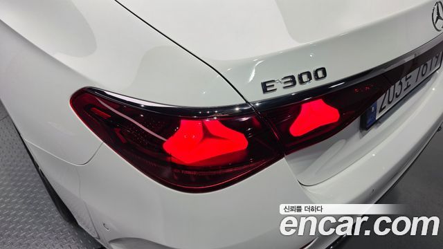 Mercedes-Benz E-Class (W214) E300 4MATIC AMG Line 2024 — фото 29