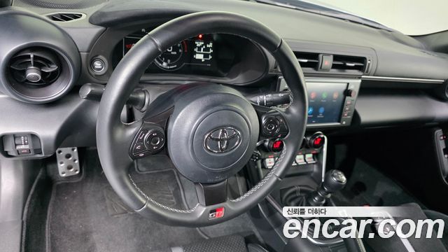 Toyota GR86 2.4 Premium 2023 — фото 12