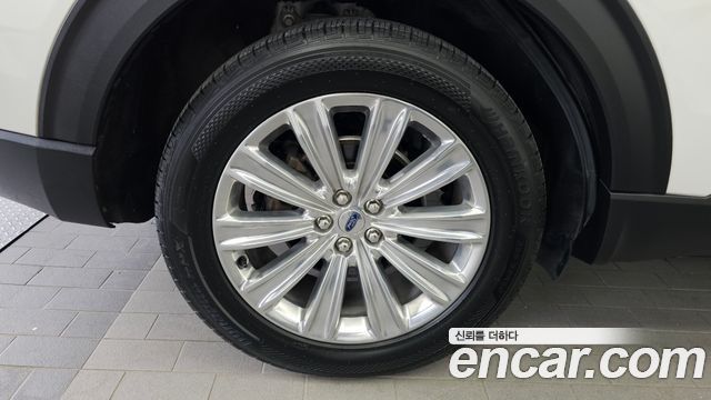 Ford Explorer (VI) 2.3 LimIted 4WD 2020 — фото 5
