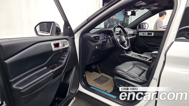 Ford Explorer (VI) 2.3 LimIted 4WD 2020 — фото 10