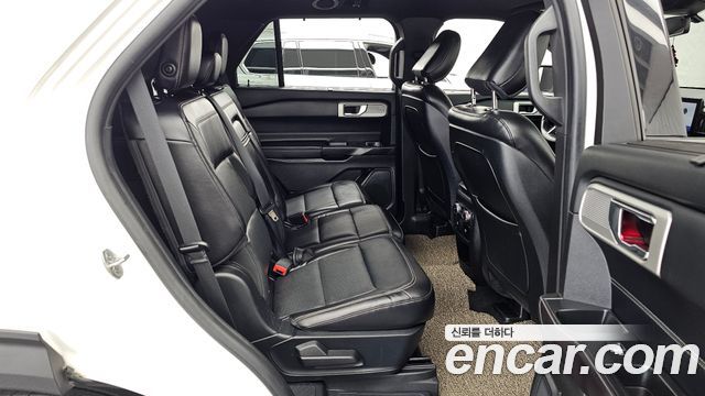 Ford Explorer (VI) 2.3 LimIted 4WD 2020 — фото 12
