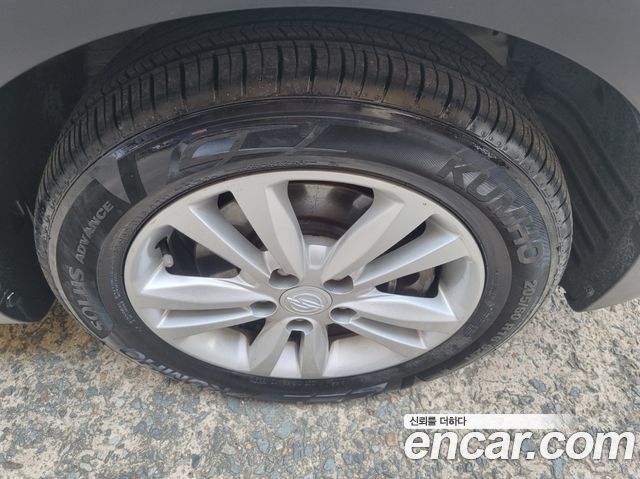 KG Mobility (SsangYong) Tivoli Diesel TX 2WD 2017 — фото 6