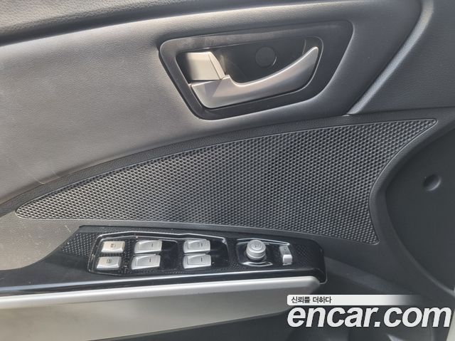 KG Mobility (SsangYong) Tivoli Diesel TX 2WD 2017 — фото 17