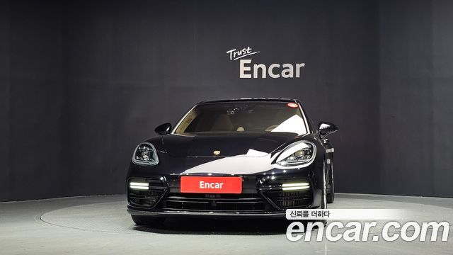 Porsche Panamera (971) 4.0 Turbo 2017 — фото 3