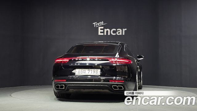 Porsche Panamera (971) 4.0 Turbo 2017 — фото 4