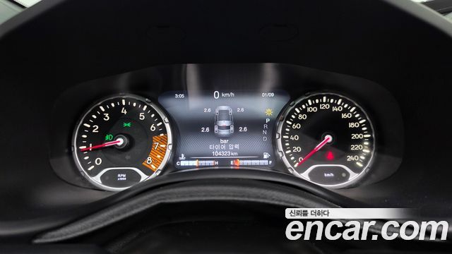 Jeep Renegade 2.4 Limited 2019 — фото 8