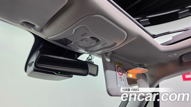 Jeep Renegade 2.4 Limited 2019 — фото 17