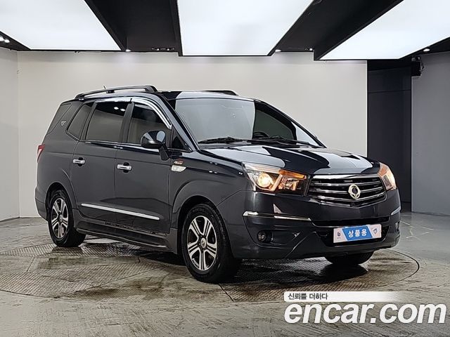 KG Mobility (SsangYong) Korando Turismo 4WD GT 9-seater 2014 — фото 2