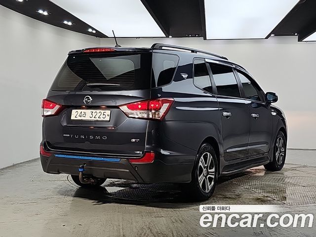 KG Mobility (SsangYong) Korando Turismo 4WD GT 9-seater 2014 — фото 4
