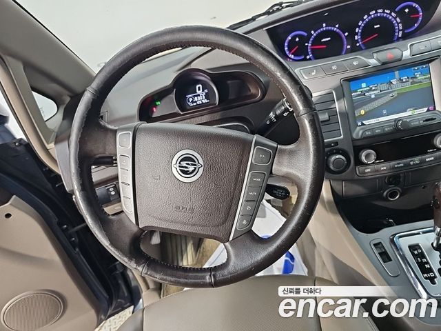 KG Mobility (SsangYong) Korando Turismo 4WD GT 9-seater 2014 — фото 9