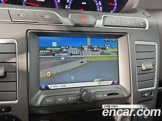 KG Mobility (SsangYong) Korando Turismo 4WD GT 9-seater 2014 — фото 18