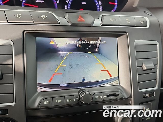 KG Mobility (SsangYong) Korando Turismo 4WD GT 9-seater 2014 — фото 19