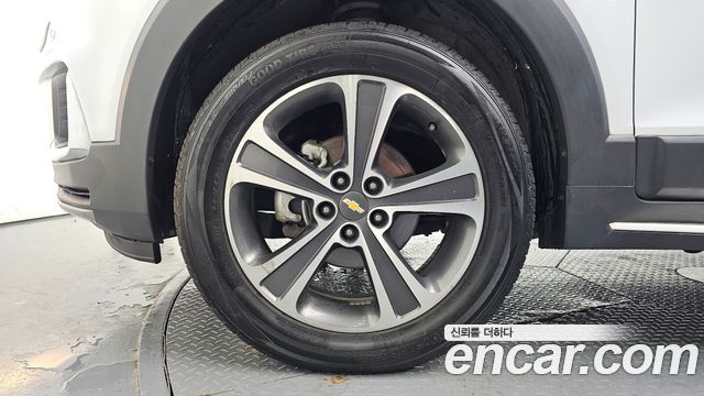 Chevrolet Captiva 2WD LTZ 2016 — фото 5
