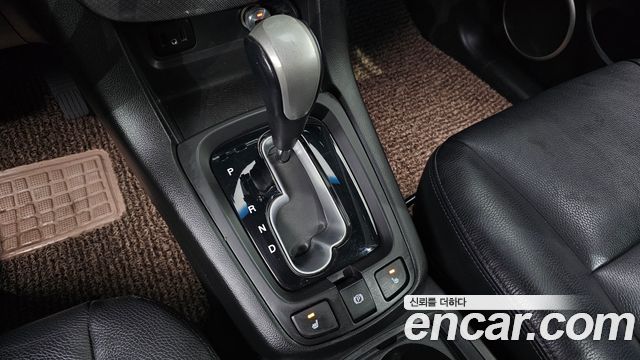 Chevrolet Captiva 2WD LTZ 2016 — фото 9
