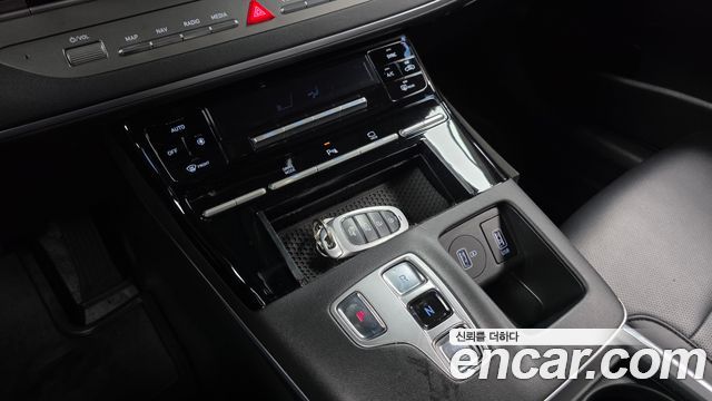 Hyundai Grandeur (IG) 3.0 LPi (Taxi) example 2020 — фото 9
