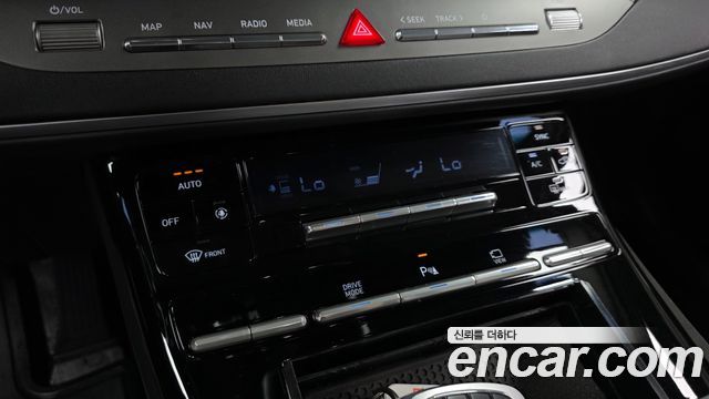 Hyundai Grandeur (IG) 3.0 LPi (Taxi) example 2020 — фото 30