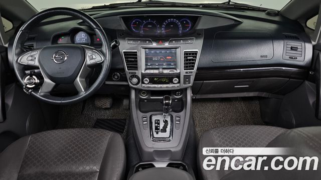 KG Mobility (SsangYong) Korando Turismo 4WD RX 9-seater 2016 — фото 7