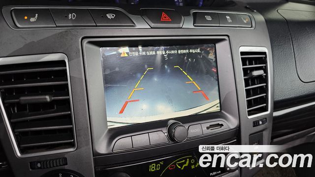 KG Mobility (SsangYong) Korando Turismo 4WD RX 9-seater 2016 — фото 15