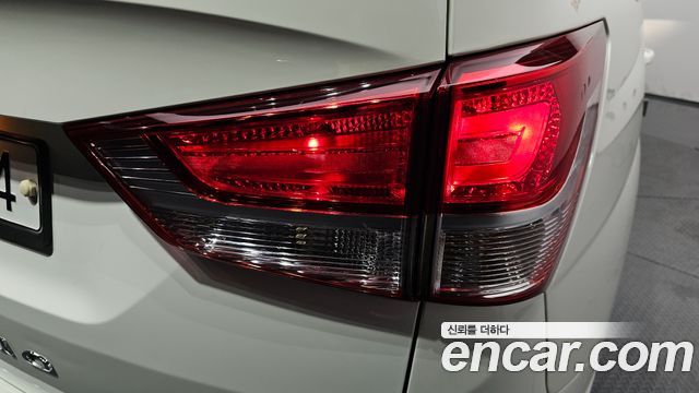 KG Mobility (SsangYong) Korando Turismo 4WD RX 9-seater 2016 — фото 23
