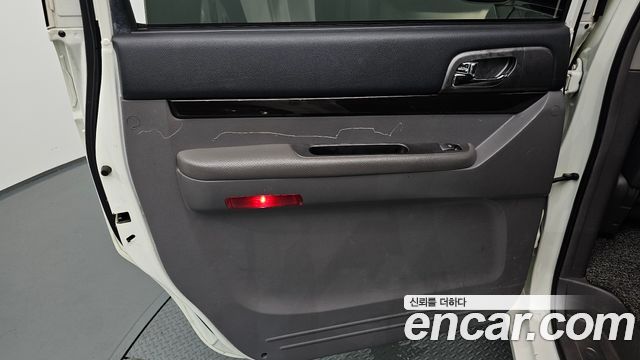 KG Mobility (SsangYong) Korando Turismo 4WD RX 9-seater 2016 — фото 25