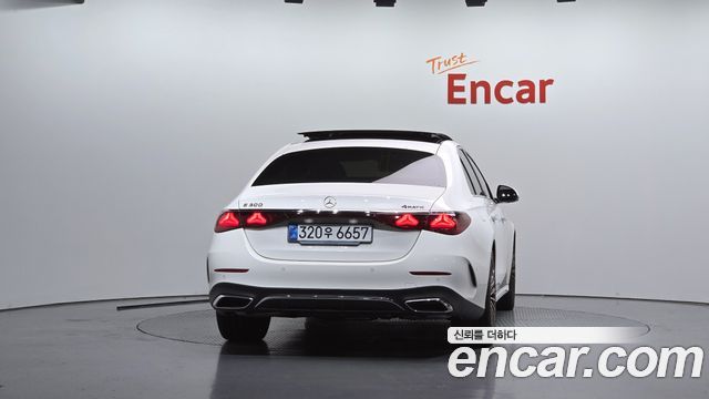 Mercedes-Benz E-Class (W214) E300 4MATIC AMG Line 2025 — фото 4