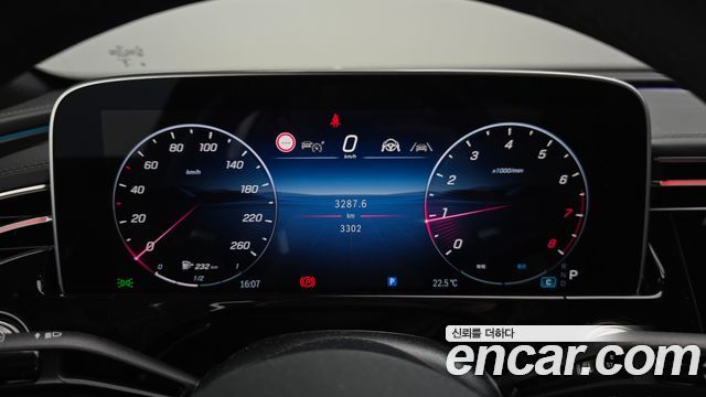 Mercedes-Benz E-Class (W214) E300 4MATIC AMG Line 2025 — фото 8