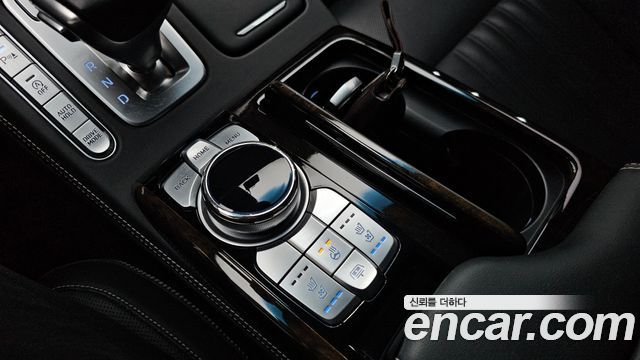 Genesis G90 3.8 AWD Premium Luxury 2019 — фото 18