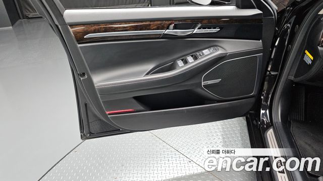 Genesis G90 3.8 AWD Premium Luxury 2019 — фото 24