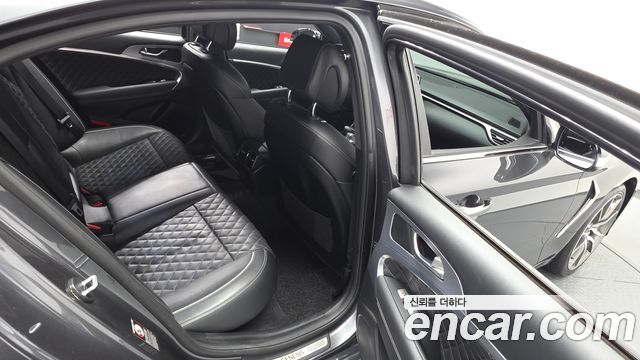 Genesis G70 2.0T AWD Sport Package 2018 — фото 11