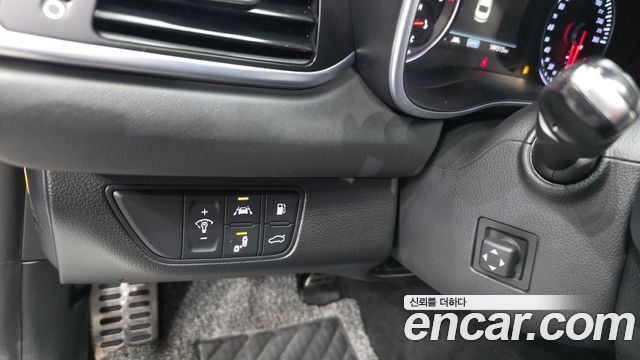 Genesis G70 2.0T AWD Sport Package 2018 — фото 19