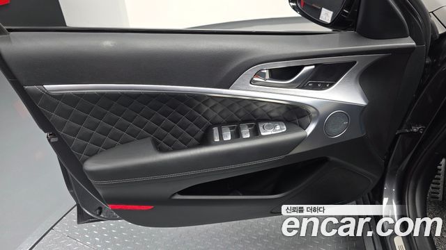 Genesis G70 2.0T AWD Sport Package 2018 — фото 24