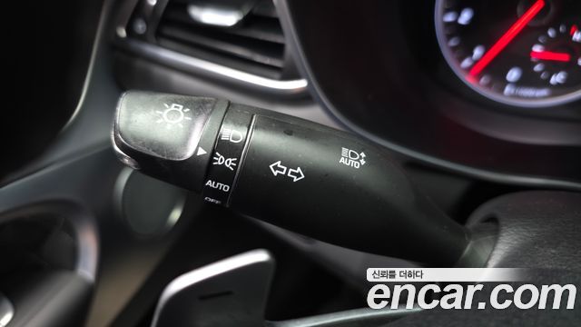 Genesis G70 2.0T AWD Sport Package 2018 — фото 30
