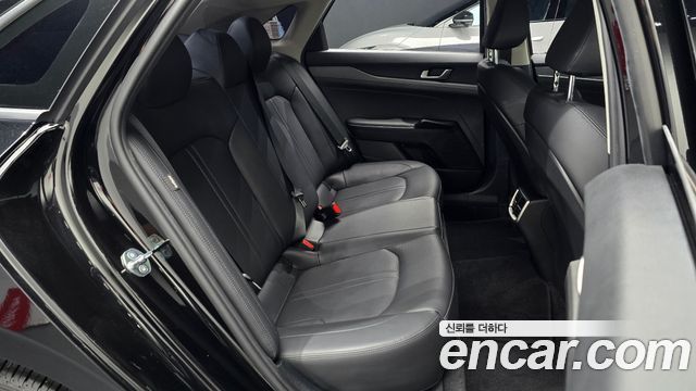 Kia K5 (III) 2.0 Trendy 2023 — фото 26