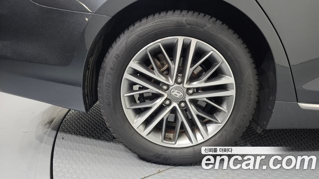Hyundai Grandeur (IG) 2.4 Premium 2019 — фото 5