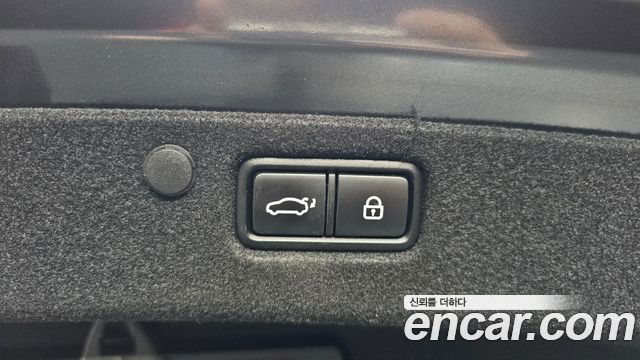 Hyundai Grandeur (IG) 2.4 Premium 2019 — фото 20