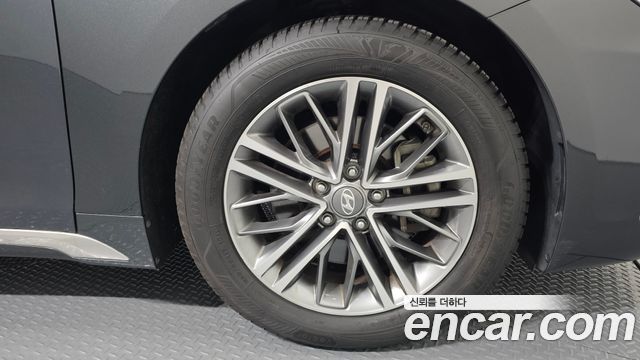 Hyundai Grandeur (IG) 2.4 Premium 2019 — фото 21