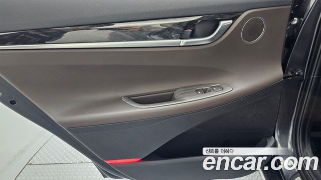 Hyundai Grandeur (IG) 2.4 Premium 2019 — фото 25