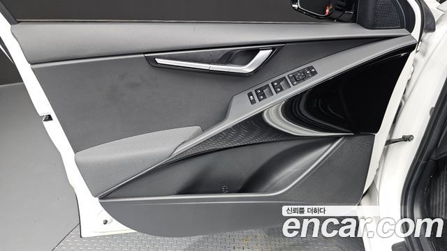 Kia Niro EV Air 2023 — фото 24