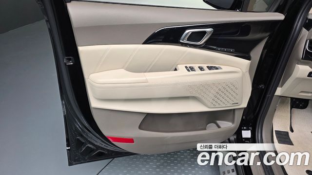 Kia Carnival (IV) Gasoline 9-Seater Hi Limousine (7-seater Limousine(Special vehicle) 2024 — фото 31