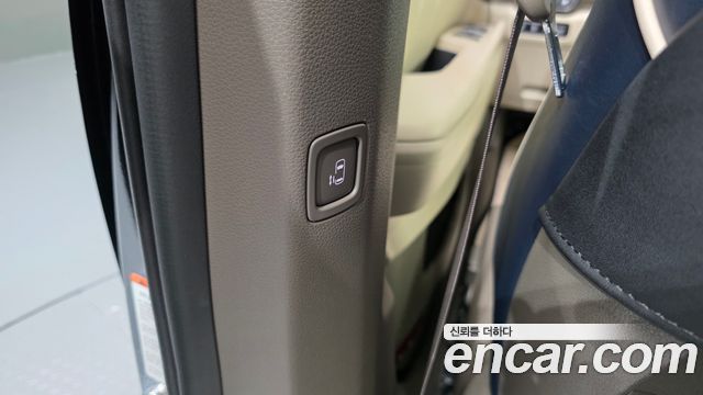 Kia Carnival (IV) Gasoline 9-Seater Hi Limousine (7-seater Limousine(Special vehicle) 2024 — фото 36