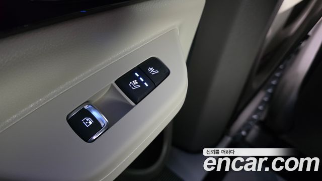 Kia Carnival (IV) Gasoline 9-Seater Hi Limousine (7-seater Limousine(Special vehicle) 2024 — фото 37