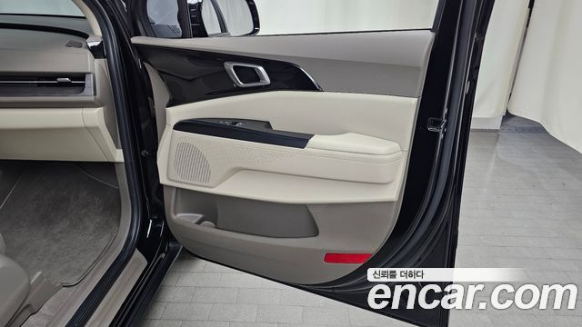 Kia Carnival (IV) Gasoline 9-Seater Prestige 2023 — фото 25