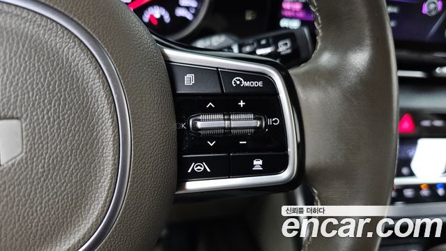 Kia Carnival (IV) Gasoline 9-Seater Prestige 2023 — фото 30