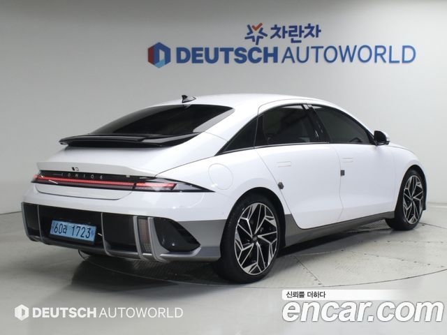 Hyundai Ioniq 6 Long Range Exclusive + 2023 — фото 2