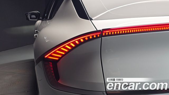 Kia EV6 Long Range Earth 2022 — фото 23
