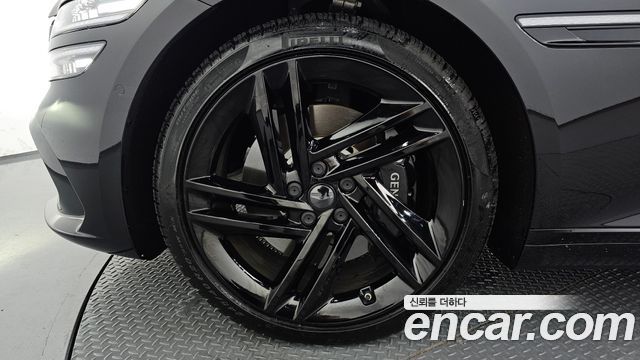 Genesis G80 (RG3) Gasoline 3.5 Turbo AWD Black 2027 — фото 5