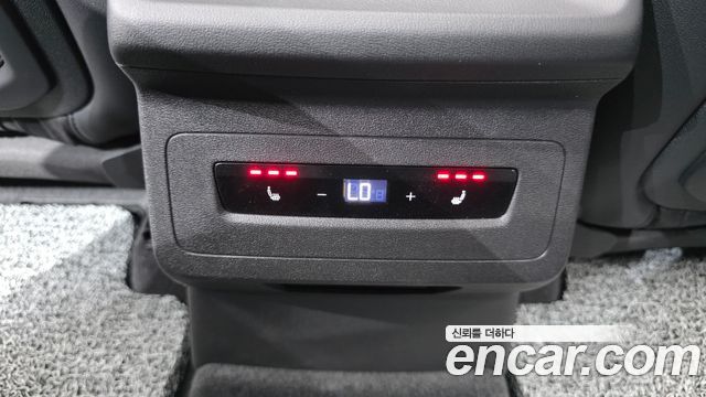 Audi Q6 e-tron (GF) Premium Quattro 2025 — фото 37