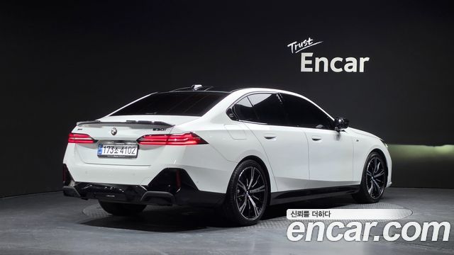BMW 5 Series (G60) 530i xDrive M Sport 2024 — фото 2